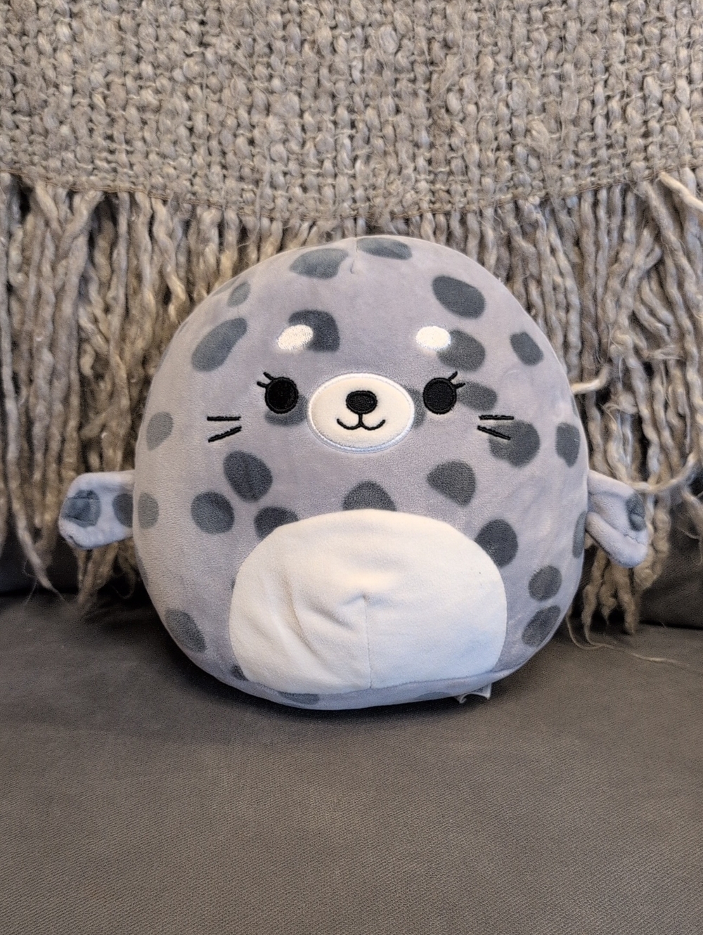 Squishmallows Odie The Seal 9" Plush